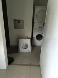 Latitude (D10), Condominium #556325841